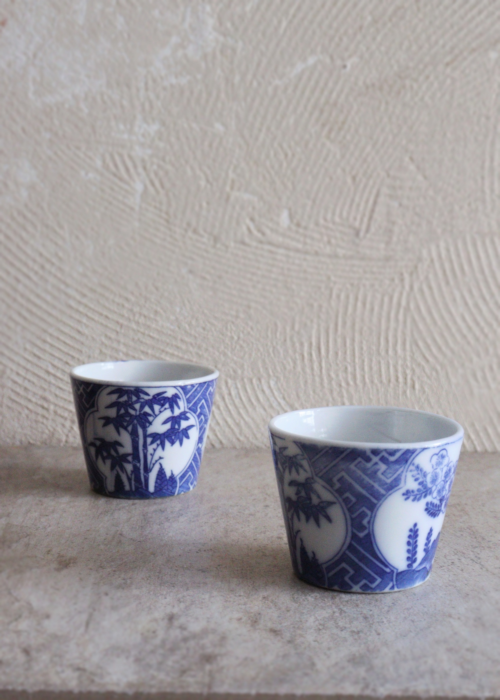 染付蕎麦猪口 古伊万里 花唐草 ソバ猪口 2客 Antique Sam's Collection