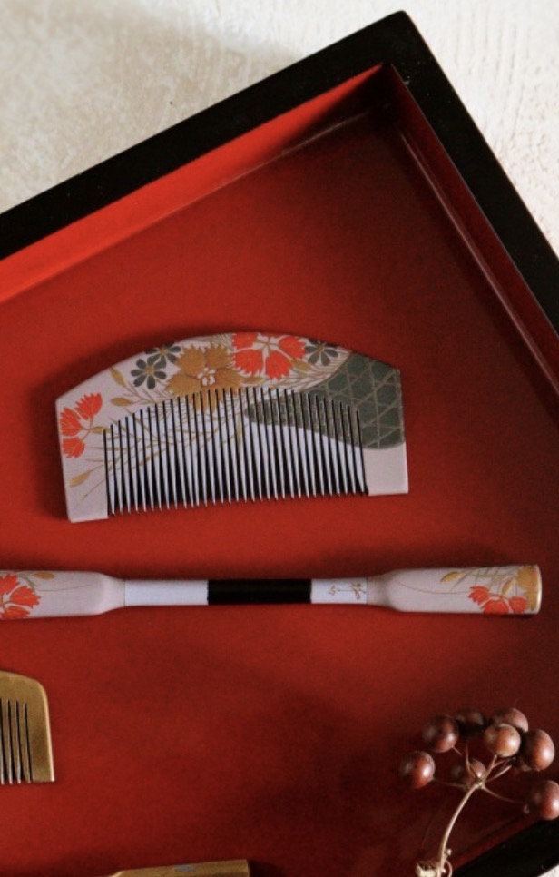 蒔絵櫛・笄セット　漆器　髪飾り　色漆　和装小物　伝統工芸