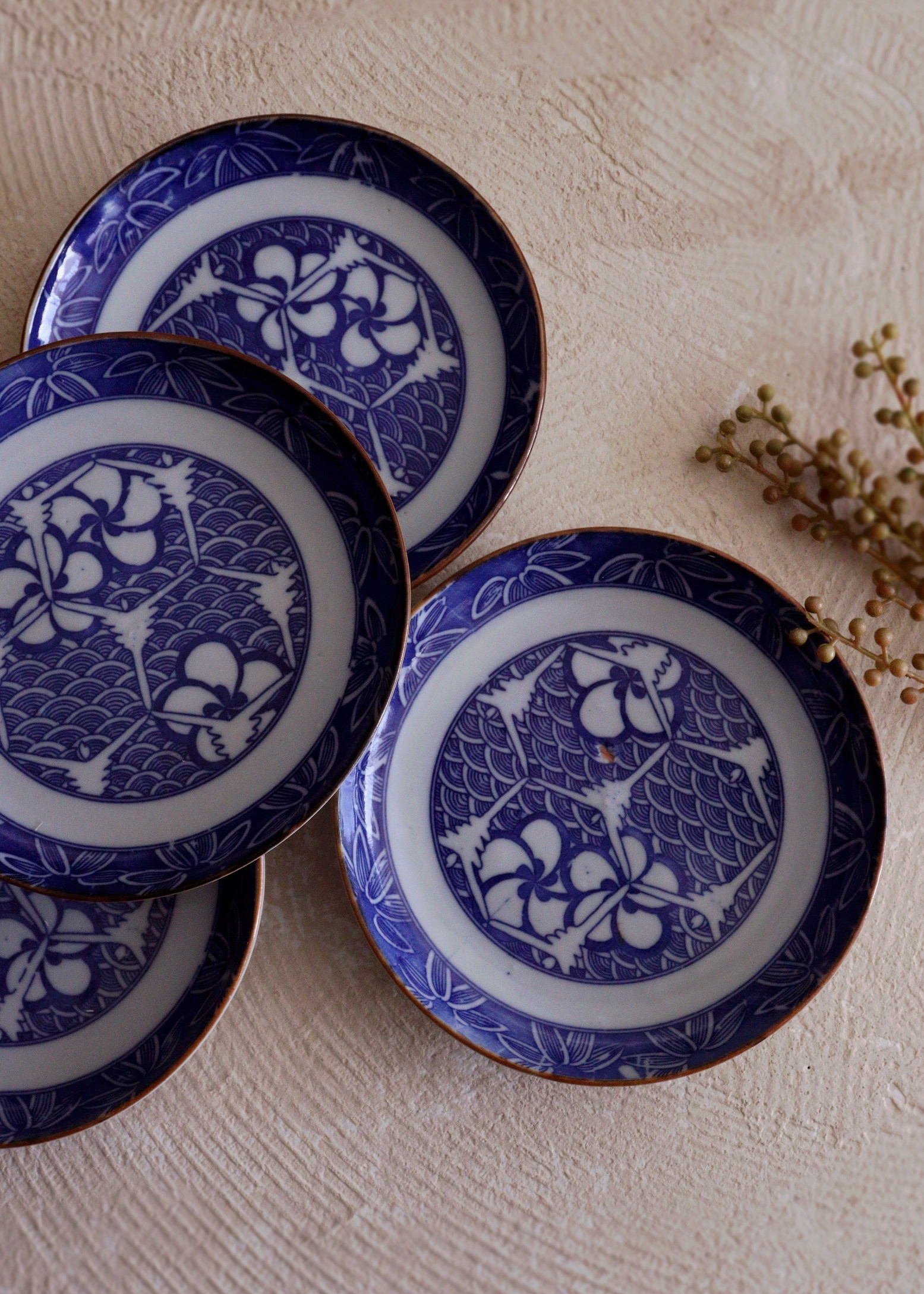 染付印判青海波亀甲花笹紋皿 4枚組 16cm ケーキ皿