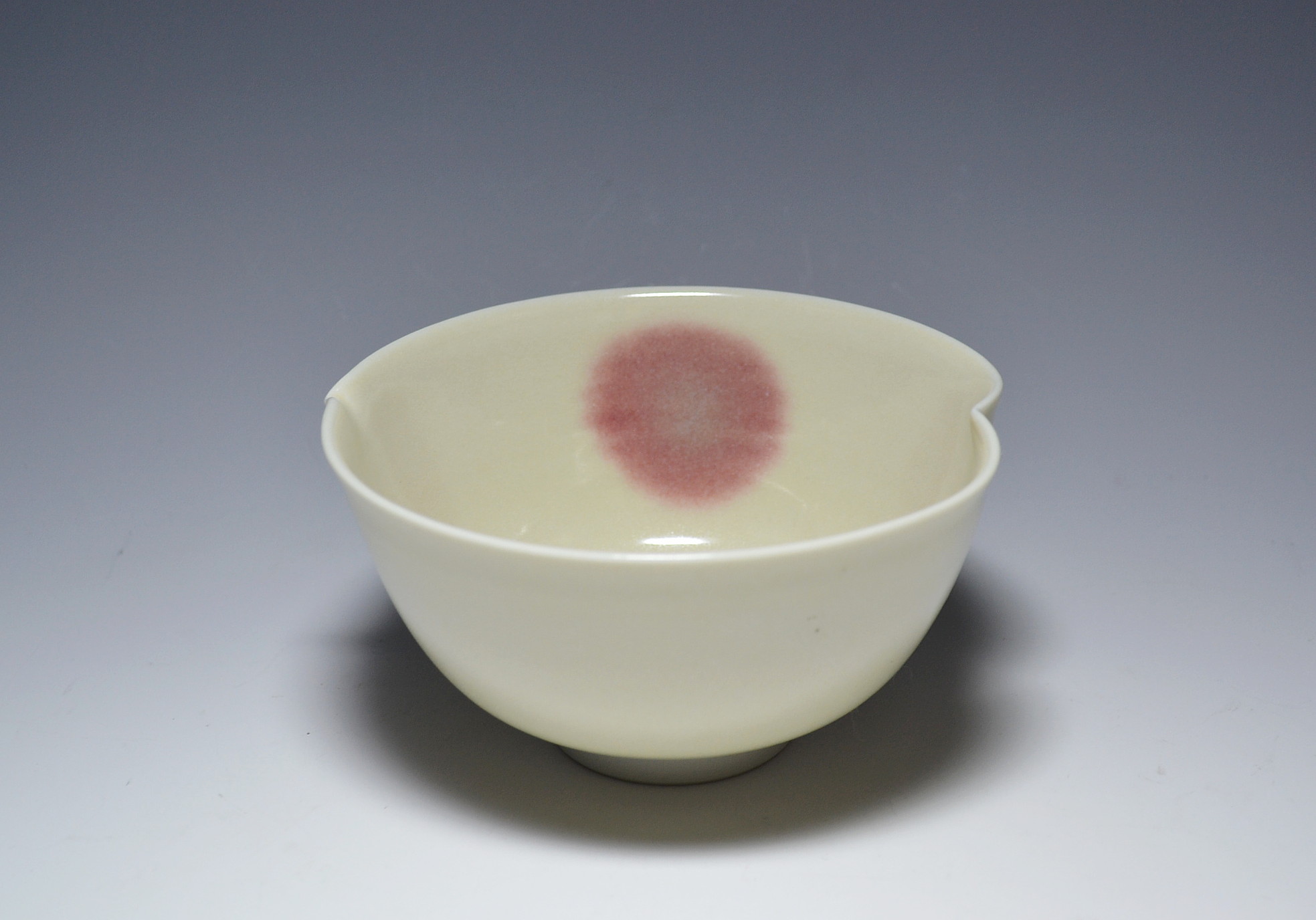 加藤奉一「白釉銅彩碗」