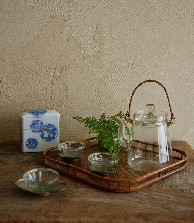 ガラス水注 　ガラス水次