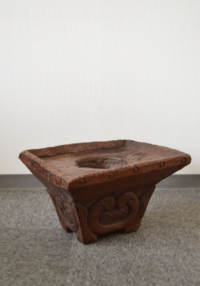 プリミティブな薬研　アンティークウッド　