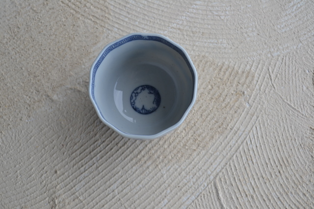 染付け手描き煎茶茶碗　向付