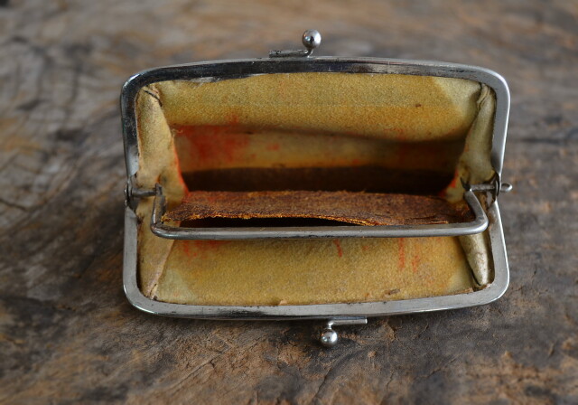 古い印伝と皮のがま口ケース　古道具　コインケース　判子入れ