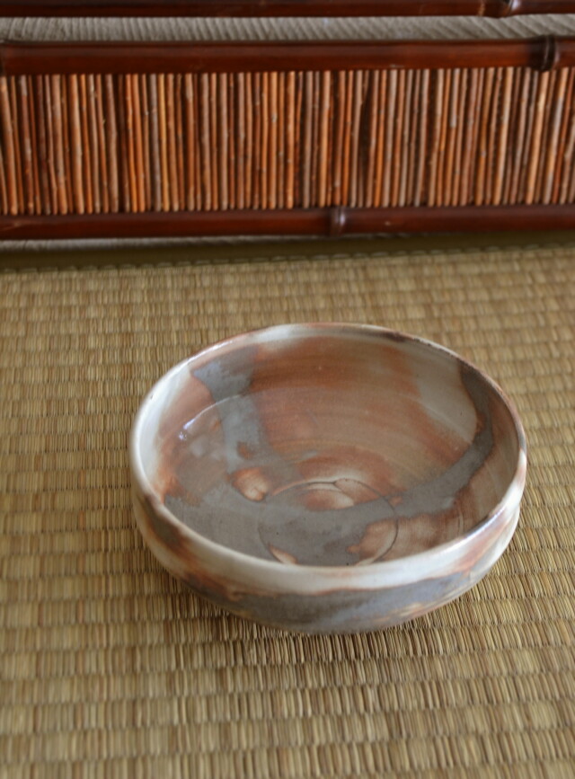 平安京泉作　白釉茶碗　粉引茶碗　平茶碗　茶道具　抹茶碗　白泥茶碗
