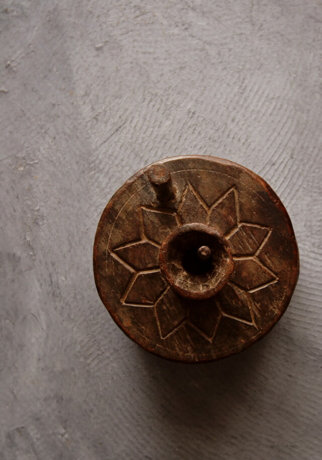 木製挽き臼　ミル　薬研　