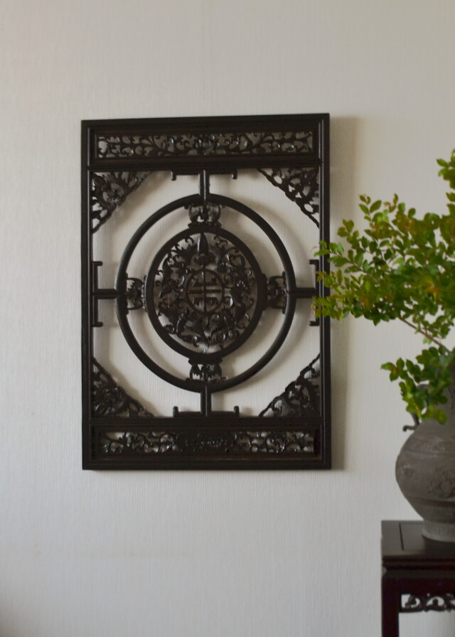 透かしフレーム　中国家具　シノワズリインテリア　格子戸　チャイナ　窓フレーム