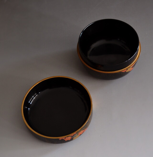 茶道具　石井隆鳳作　吹寄蒔絵　螺鈿装飾　銀杏紅葉文　大棗　共箱　V　R6604 茶道具 石井隆鳳作 吹寄蒔絵 螺鈿装飾 銀杏紅葉文 大棗 共箱 V R6604