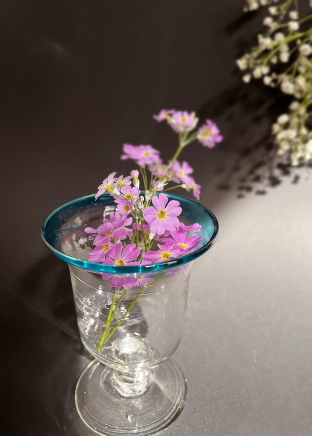 氷カップ・ブルーの口縁