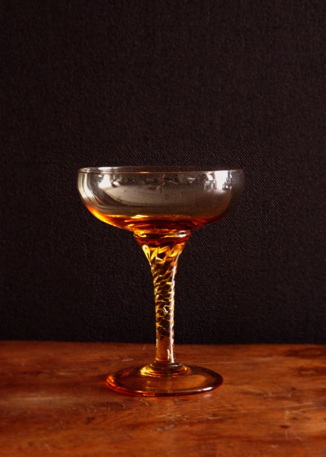 クープグラス　ツイストステムグラス　2客　アンバー　洋食器　