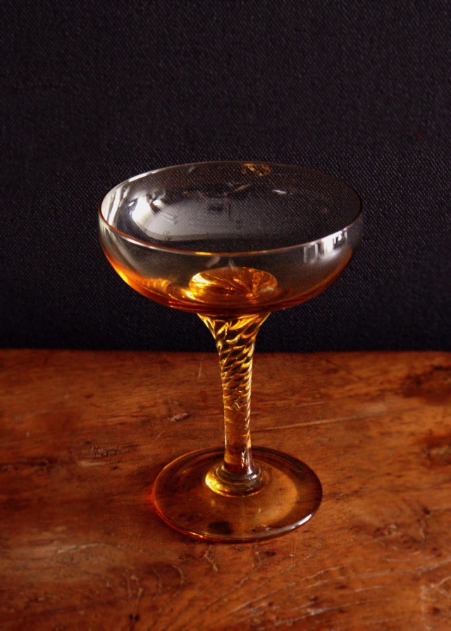 クープグラス　ツイストステムグラス　2客　アンバー　洋食器　