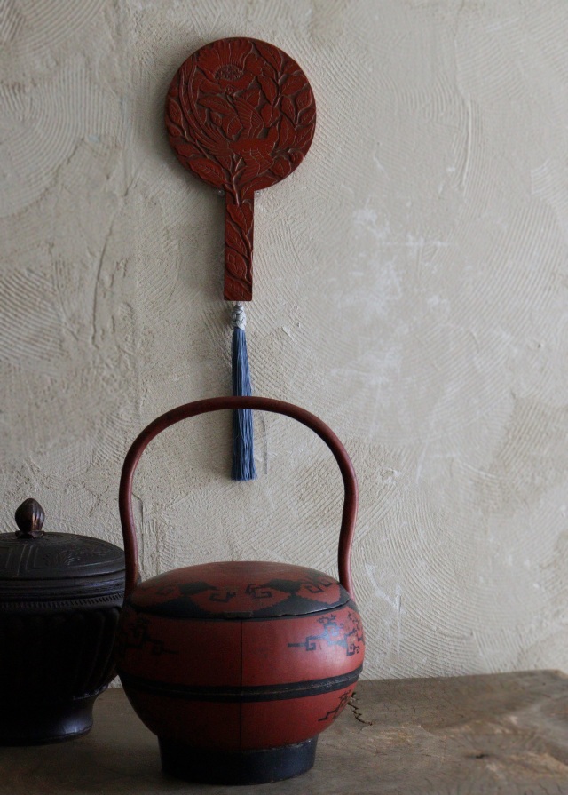 鎌倉彫手鏡　堆朱のような手鏡　花鳥図　手仕事　民藝　朱塗　手鏡