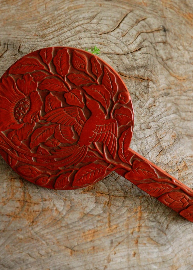 鎌倉彫手鏡　堆朱のような手鏡　花鳥図　手仕事　民藝　朱塗　手鏡