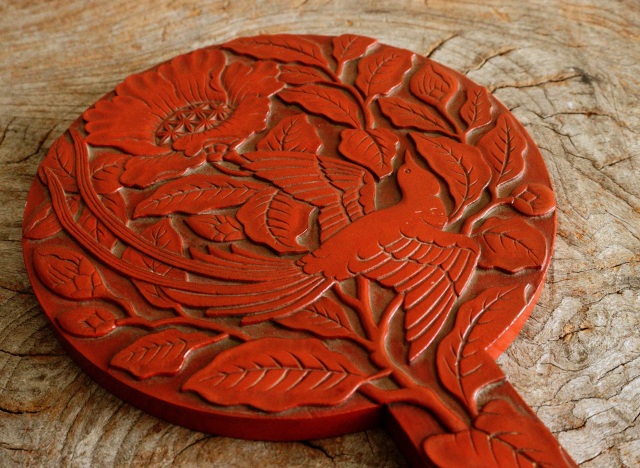 鎌倉彫手鏡　堆朱のような手鏡　花鳥図　手仕事　民藝　朱塗　手鏡