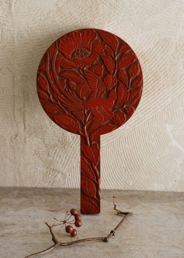 鎌倉彫手鏡　堆朱のような手鏡　花鳥図　手仕事　民藝　朱塗　手鏡