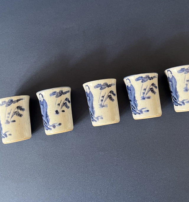 鍋島有山作染付賢人図猪口・小皿セット