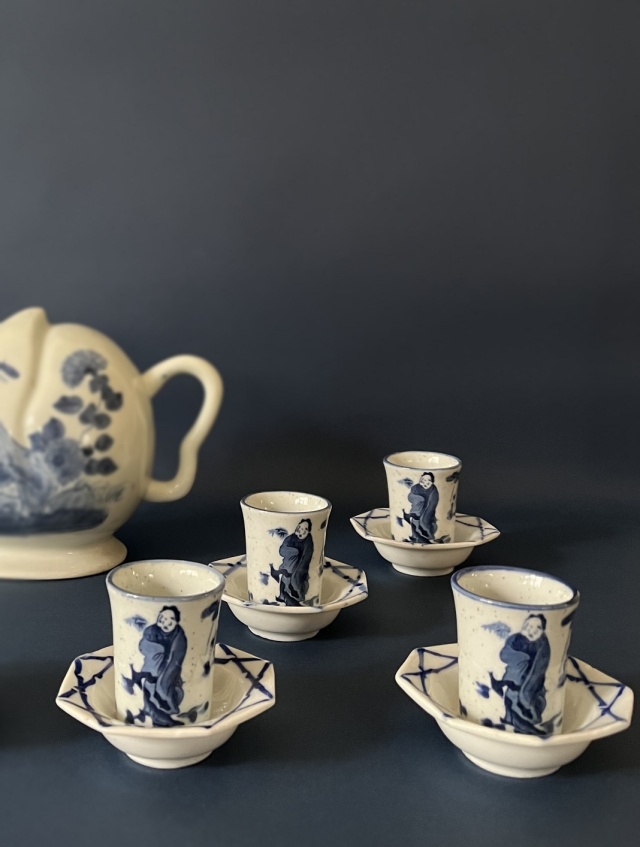 鍋島有山作染付賢人図猪口・小皿セット