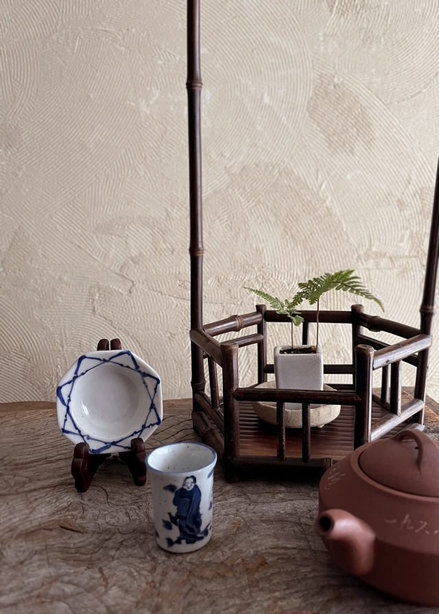 鍋島有山作染付賢人図猪口・小皿セット