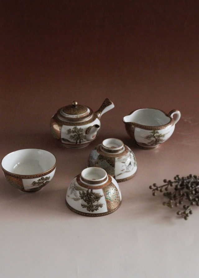 九谷煎茶セット　急須　湯冷まし　煎茶茶碗3客セット　煎茶道具　小鉢　向付　色絵　和食器