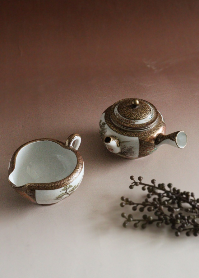 九谷煎茶セット　急須　湯冷まし　煎茶茶碗3客セット　煎茶道具　小鉢　向付　色絵　和食器