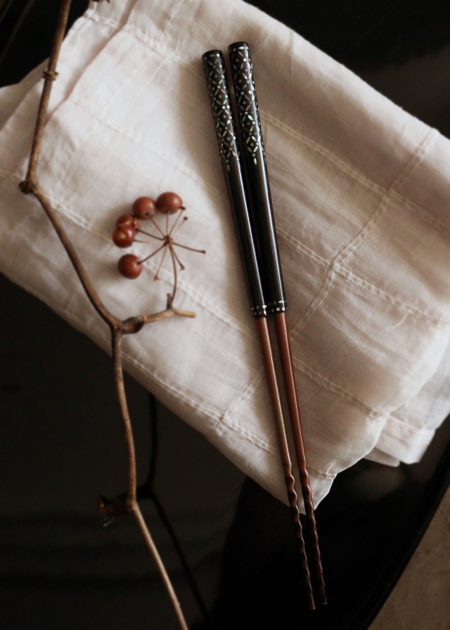 螺鈿火箸　火鉢周りのお道具　火箸　炭籠　火鉢　手あぶり　卓上火鉢　古道具　民藝　螺鈿