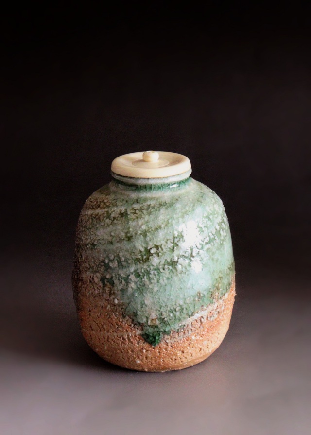 新歓嗣作　伊賀茶入　茶道具　茶器