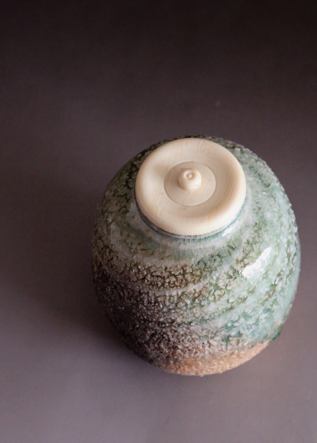 新歓嗣作　伊賀茶入　茶道具　茶器