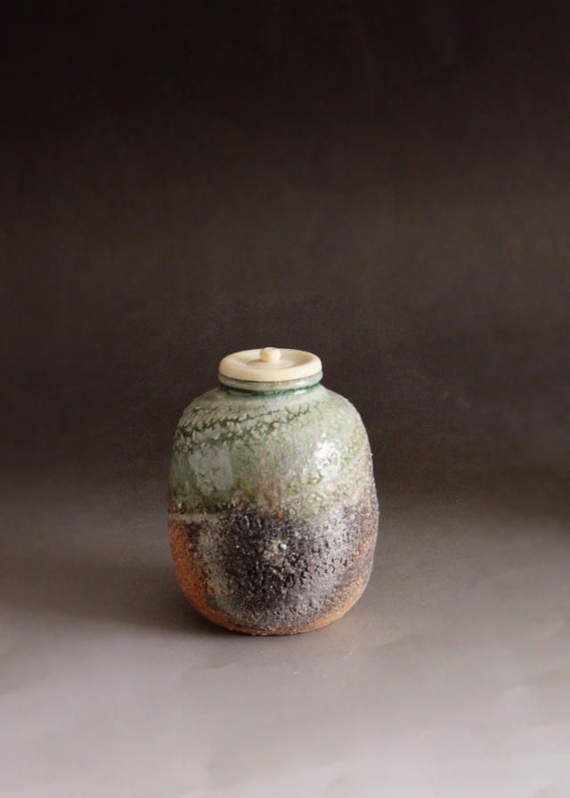 新歓嗣作　伊賀茶入　茶道具　茶器