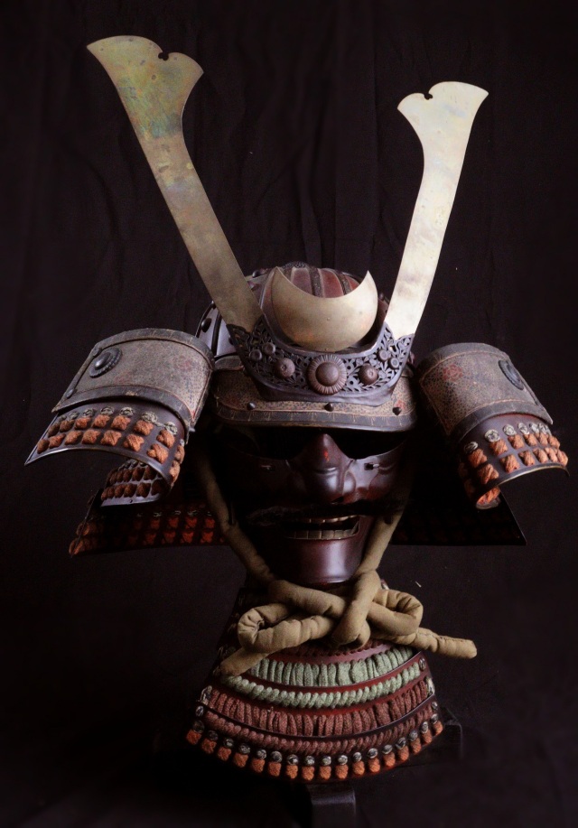 兜一式 等身大甲冑 色々威 大鎧 面頬 前立て 鎧兜 甲冑 武具 具足 武士  時代兜 将軍 　侘寂　samurai