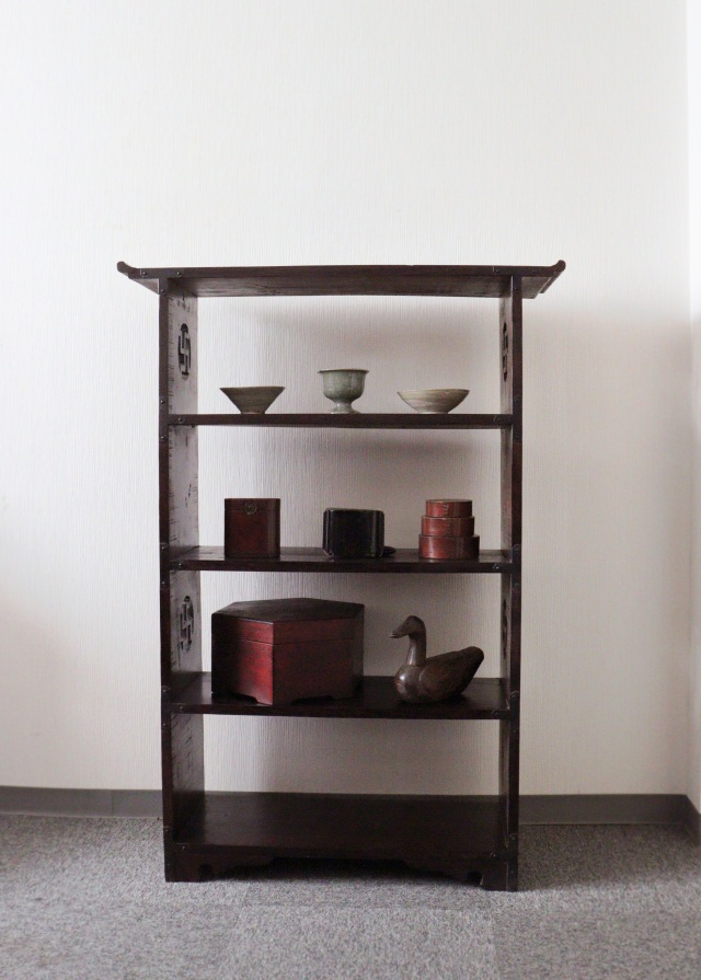 韓国家具　卓子　本棚　飾り棚　李朝スタイル　李朝 棚飾り