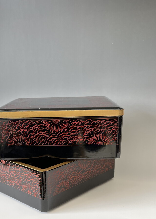 蒟醬塗　讃岐漆器　二段重