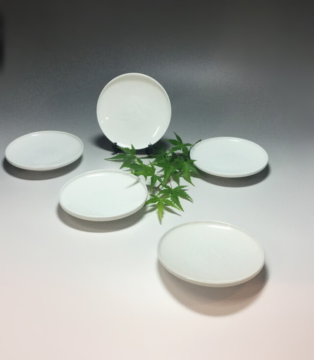 白磁笹紋小皿五枚組　奥川忠右衛門作