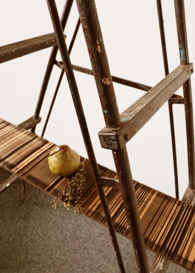 古い三脚　ビンテージ　古いはしご　インダストリアル