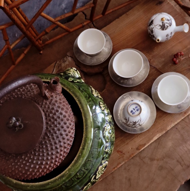 呂宋釉瓶掛け 火鉢 瀬戸織部 手あぶり 鉢カバー 江戸期 骨董 風炉 涼