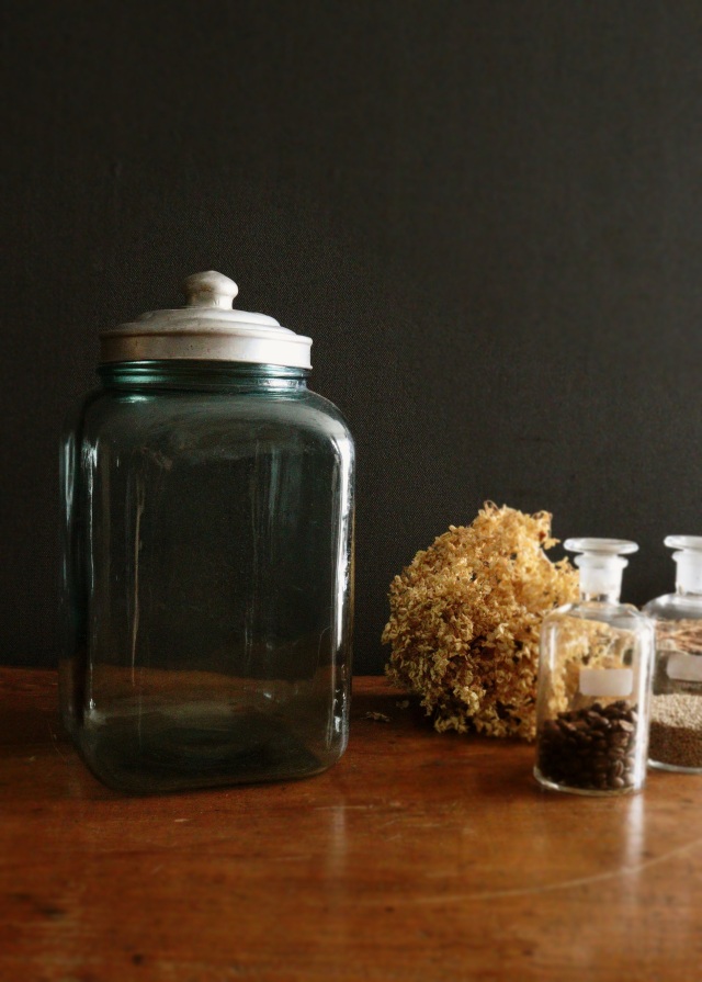 古いガラス瓶　アルミ蓋　保存瓶　古道具　透明ガラス　アンティーク　ガラスボトル　