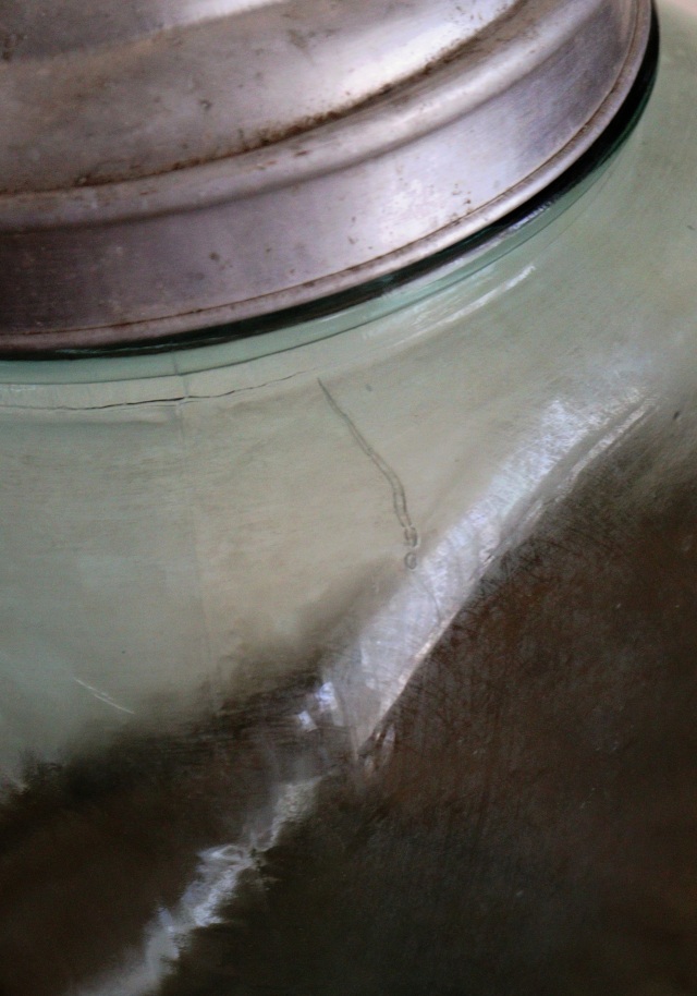 古いガラス瓶　アルミ蓋　保存瓶　古道具　透明ガラス　アンティーク　ガラスボトル　