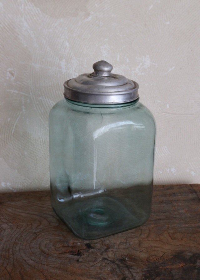 古いガラス瓶　アルミ蓋　保存瓶　古道具　透明ガラス　アンティーク　ガラスボトル　