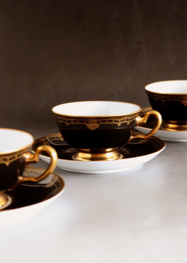 大倉陶園　黒蒔金彩レース　カップ&ソーサー　1客