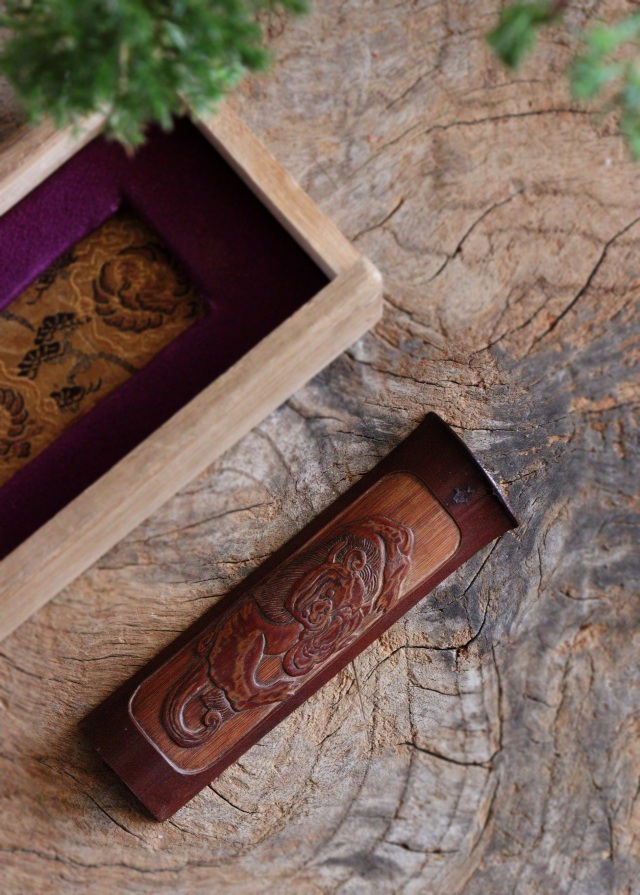 時代茶則　瑞獣・霊獣紋　古竹　古木　茶則　茶合　茶量　煎茶　煎茶道具　枯木　古玩　古材