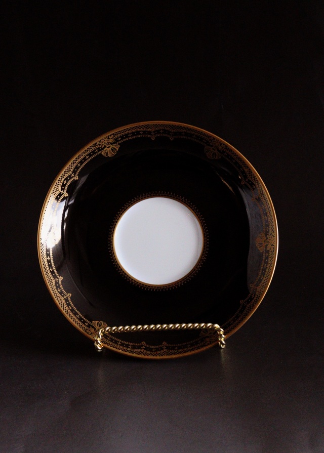 大倉陶園　黒蒔金彩レース　カップ&ソーサー　1客