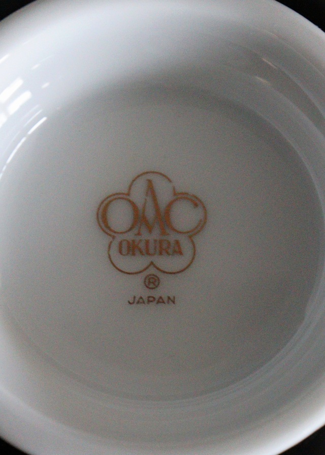 大倉陶園　黒蒔金彩レース　カップ&ソーサー　1客