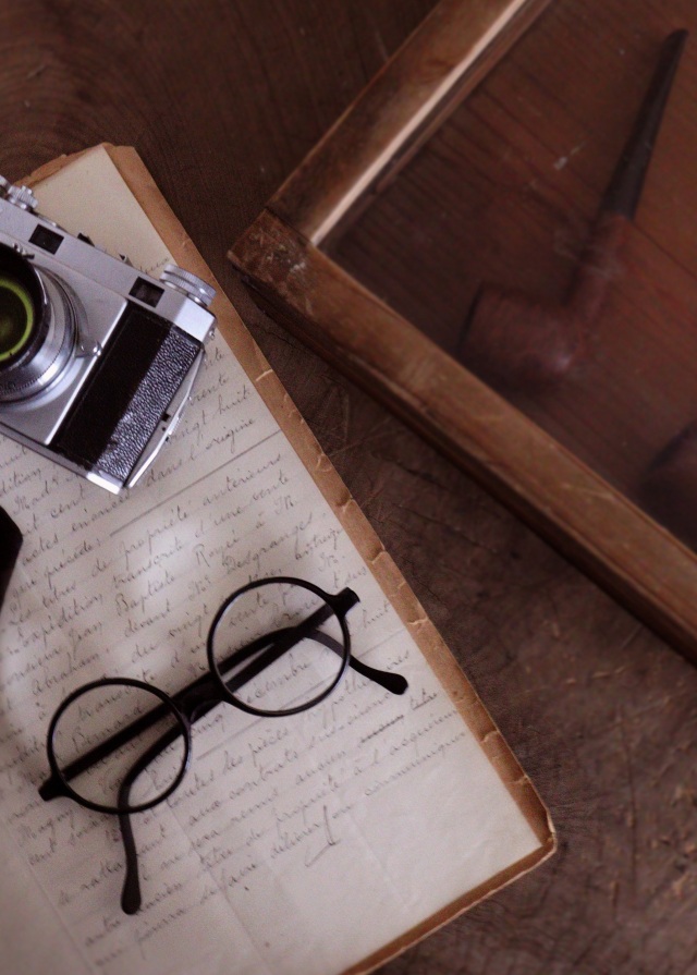 セルロイドの眼鏡　黒縁眼鏡　おしゃれ眼鏡　めがね