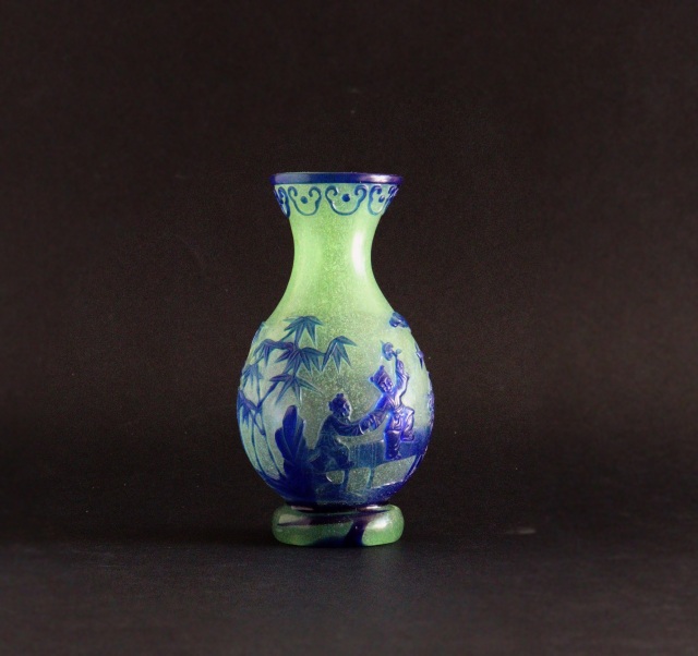 乾隆ガラス　唐子楼閣図花瓶　花器　ガラス瓶　飾瓶