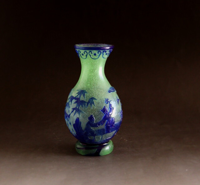 乾隆ガラス　唐子楼閣図花瓶　花器　ガラス瓶　飾瓶