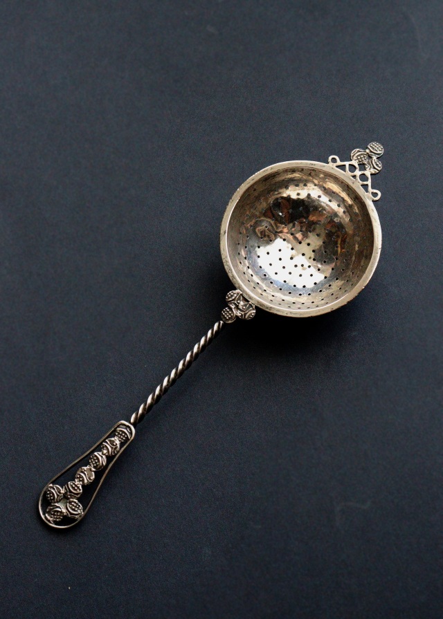 ティーストレーナー　アンティーク　Silver Plated　銀メッキ