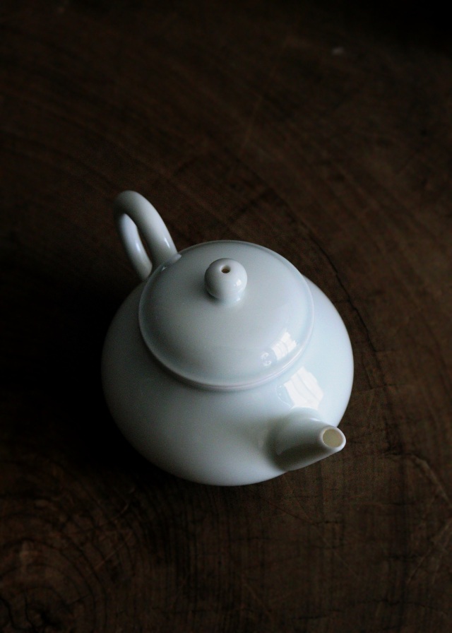 景徳鎮白磁茶壷　 抱翁堂 白磁急須　小急須　茶器　中国茶　煎茶器　急須　茶注　茶壷　白磁器