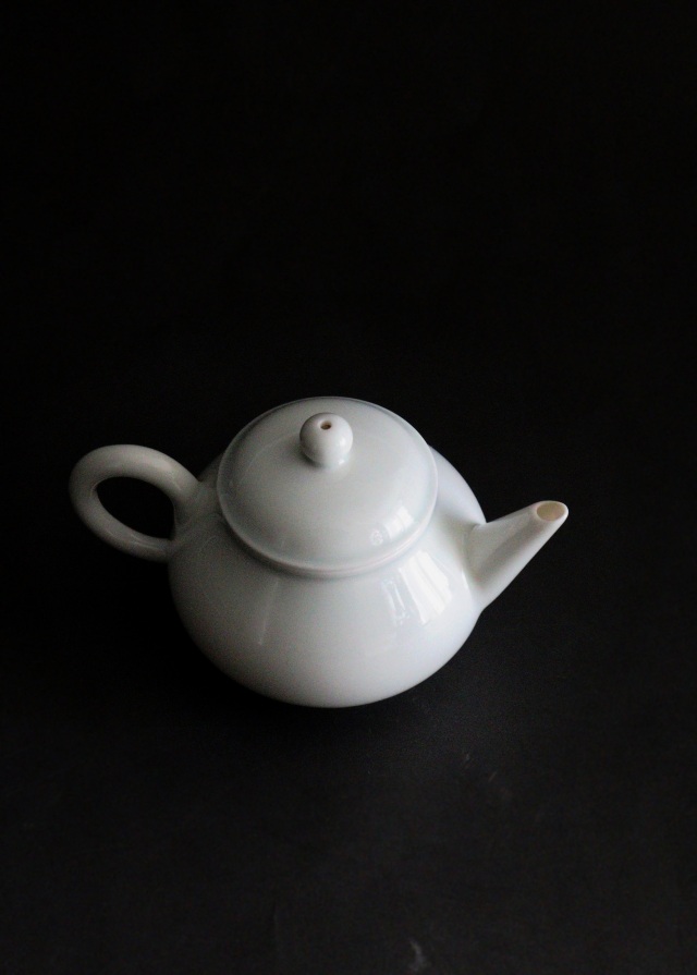 景徳鎮白磁茶壷　 抱翁堂 白磁急須　小急須　茶器　中国茶　煎茶器　急須　茶注　茶壷　白磁器