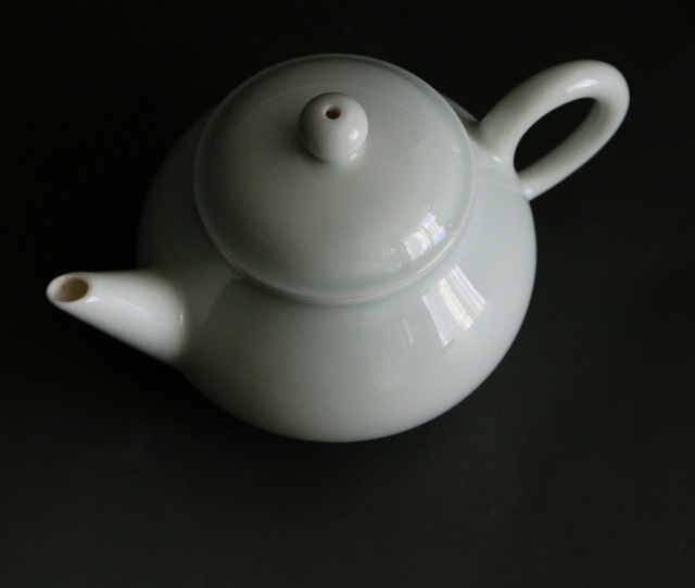 景徳鎮白磁茶壷　 抱翁堂 白磁急須　小急須　茶器　中国茶　煎茶器　急須　茶注　茶壷　白磁器