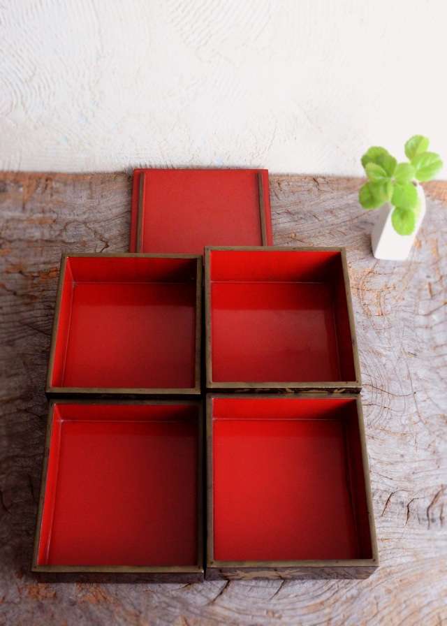 高砂蒔絵　朱塗五重　重箱　お重 小さな蒔絵重 蒔絵道具 お重 重ね箱 雛人形道具 道具