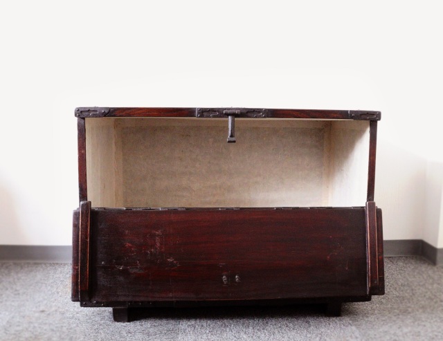 李朝箪笥　李朝バンダジ　パンダジ韓国アンティーク家具　　中サイズ　幅850  高さ610mm